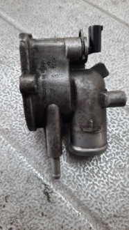 фото thumb №1, Корпус термостата mercedes benz a6112031175