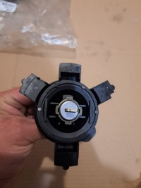 фото thumb №1, Блокировка бака топлива peugeot 206 207 c2