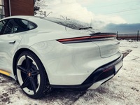 фото thumb №6, Спойлер удлинитель багажник карбон performance aero do porsche taycan