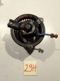 фото thumb №1, Toyota yaris ii воздуходувка обдув вентилятор кабины 194000-1290 10e 29h