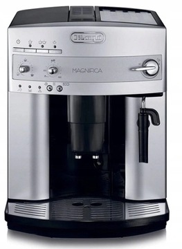 Кофемашина под давлением с насадкой для приготовления пены DeLonghi Magnifica ESAM 3200.S