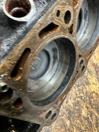 фото thumb №7, Блок двигуна dół wał поршні vw audi 3.0 tdi asb