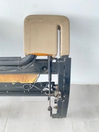 фото thumb №15, Подголовники mercedes w124 cabrio przeciwkapotażowe бежевые 1248601032