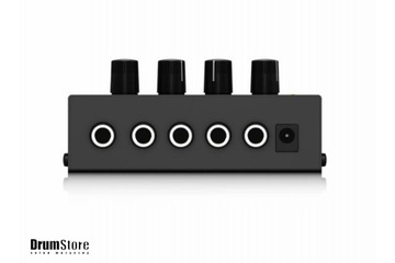 4-канальный микшер Behringer Micromix MX400