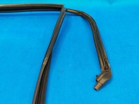 фото thumb №8, Skoda kamiq 2023 r 1.5 tsi 110kw прокладка стекло правый задняя 658839432d