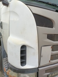 фото thumb №2, Решітка радіатора верхній scania r решітка радіатора капот