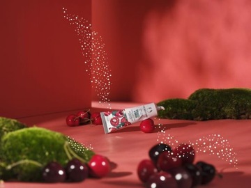THE BODY SHOP Cherries & Cheer Бальзам для рук Вишневый крем для рук 30 мл