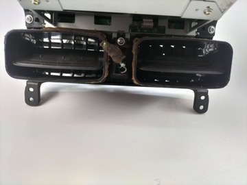 фото thumb №10, Консоль середня радіо toyota avensis 8611005020