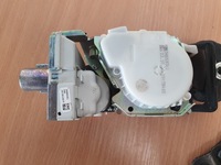 фото thumb №12, Pas безпеки перед jaguar xj x351 правий лівий