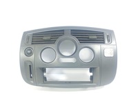 фото thumb №1, Renault scenic 2 ii 03-06 ґрати обдув середній з рамка консолі