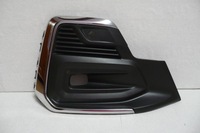 фото thumb №1, Ford tourneo connect iii решётка бампера правая перед 22-