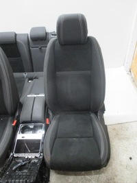 фото thumb №7, Обивка сиденья заднее сиденье pół кожа range rover velar 18r