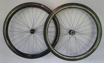 КОЛЕСА ДОРОЖНЫЕ Carbon 50, трубчатые DT 350, 11 скоростей