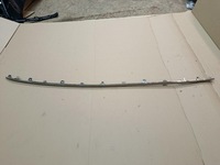 фото thumb №1, Renault clio v планка хром бампера зад оригінал оригінал оригінальний номер ідеальний стан