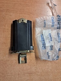 фото thumb №1, Ограничитель дверь передних mercedes w210 2107200116 новый