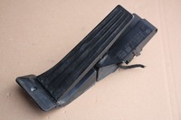 фото thumb №1, Педаль газу потенціометр bmw 1 e82 e81 e88 e87 x1 e84 6793743