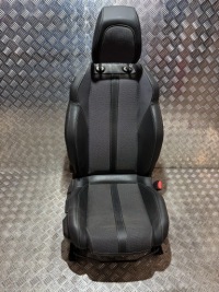 фото thumb №1, Сиденье перед передний правый peugeot 2008 ii 23- lift