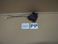 фото thumb №3, Замок двері правих передніх toyota auris ii