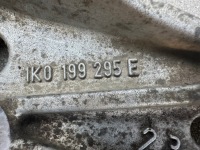 фото thumb №5, Vw golf vi 1.6 tdi кронштейн рычагов левый 1k0199295e