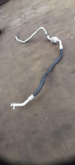 фото thumb №2, Шланг пабтрубок  трубка кондиционера 1.0tce dacia sandero iii 924802455r