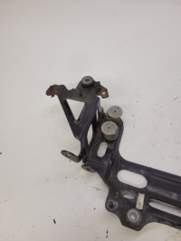 Кронштейн компресор підвіска audi a8 4h0698999 в Україні, фото thumb