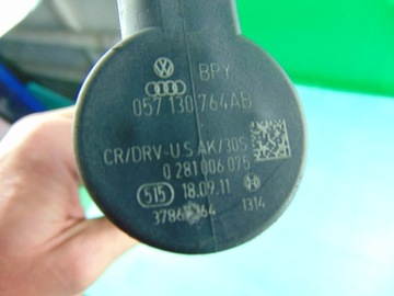 Топливная рейка 03L130089N
