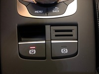 фото thumb №1, Авто тримати audi a3 8v