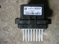 фото thumb №1, Opel karl 2015 середина реле вентилятор