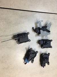 фото thumb №8, Моторчик отопителя a6 c5 0132801125 013280126