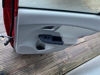 фото thumb №4, Honda insight ii 5d повний двері правий задня задні червоні r81