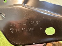 фото thumb №8, Porsche taycan 9j1 кронштейн лист соединительная 9j1804088y