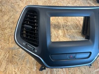 фото thumb №2, Jeep cherokee kl limited 2019 рамка радио решётки обдув