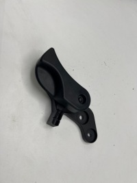 фото thumb №1, Bmw 1 f40 ручка кронштейн открывания капот 7309606