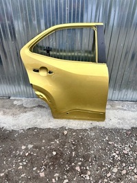 фото thumb №1, Дверь задние правое toyota yaris cross