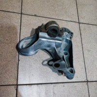 фото thumb №1, Кронштейн двигуна ліва audi a6 c5 s6 4.2 v8