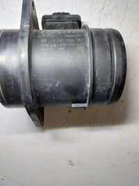 фото thumb №6, Volkswagen оригинальный номер 03p906461 расходомер массовый воздуха