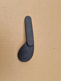 фото thumb №1, Держатель ручка сиденья левая vectra c signum 2.2