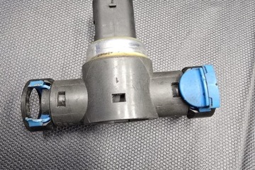 фото thumb №1, Датчик тиску пального volvo xc60 31432653 2016