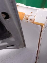 фото thumb №12, Капот передня кришка двигуна mitsubishi carisma рестайлінг a50