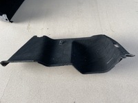 фото thumb №1, Оббивка багажника обшивка правий mercedes w205