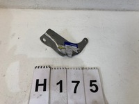 фото thumb №1, Volvo v50 кронштейн системы выпускной