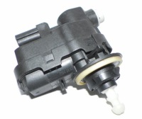 фото thumb №1, Моторчик регулировки лампы peugeot оригинальный номер 90005925