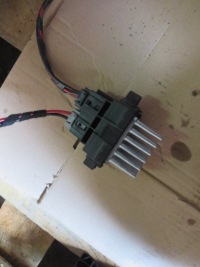 фото thumb №1, Opel insignia a резистор вентилятор 15141283 x