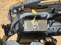 фото thumb №8, Toyota aygo x панель консоль подушка безопасности ремни