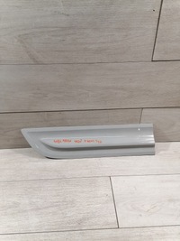 фото thumb №1, Macan молдинг двері правий задня 95b8398901r