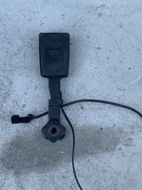 фото thumb №1, Застёжка ремня заднего зад bmw f01 f02 7220859