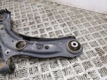 фото thumb №6, Audi q2 - 2017 левая сторона нижний рычаг переднее