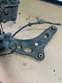 фото thumb №4, Поворотный кулак правый перед opel vivaro b амортизационная стойка