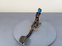 фото thumb №1, Mazda 3 iii bm педаль тормоза механическая коробка передач