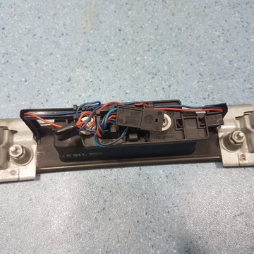 фото thumb №7, Накладка зад микровыключатель подсветка номерного знака 8e0827657e audi a4 b6